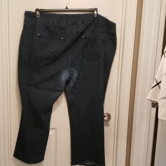 28 PDenim an Co. pull on medium wash jeans - Picture 3 of 4
